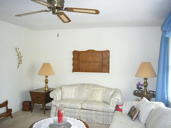 4th image of 1027 Linwood Dr