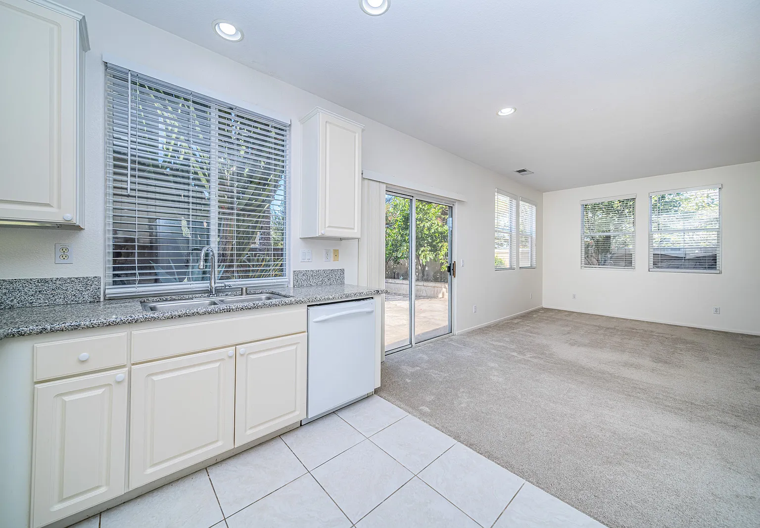 10844 Corte De Marin — Photo 4