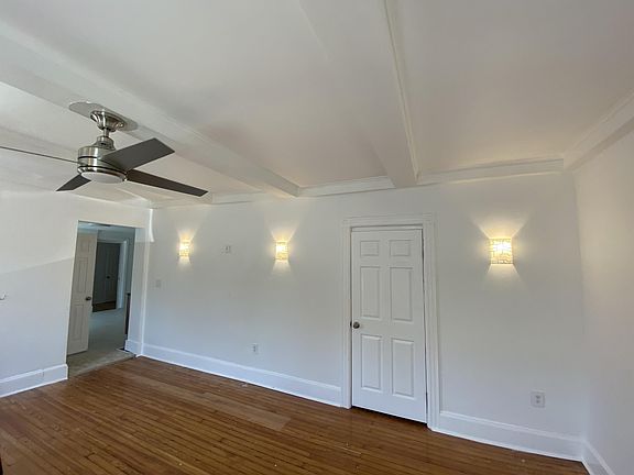 2nd image of 301 Sunset Ave APT 2