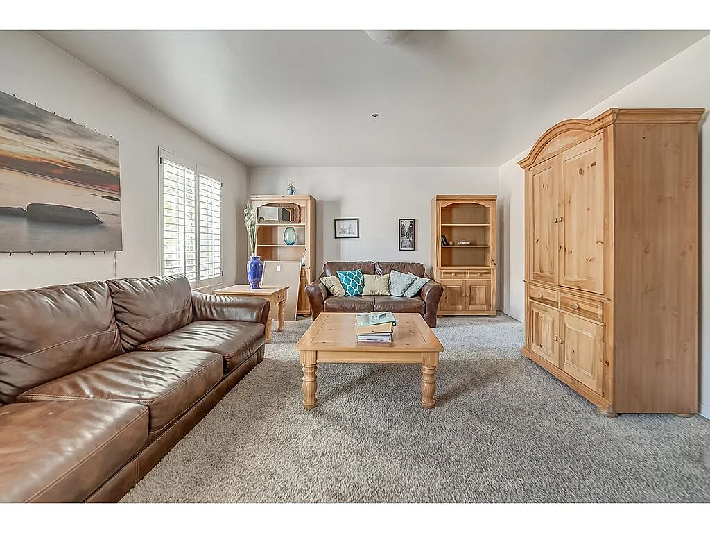 Building Photo - 642 N 200 E #209
