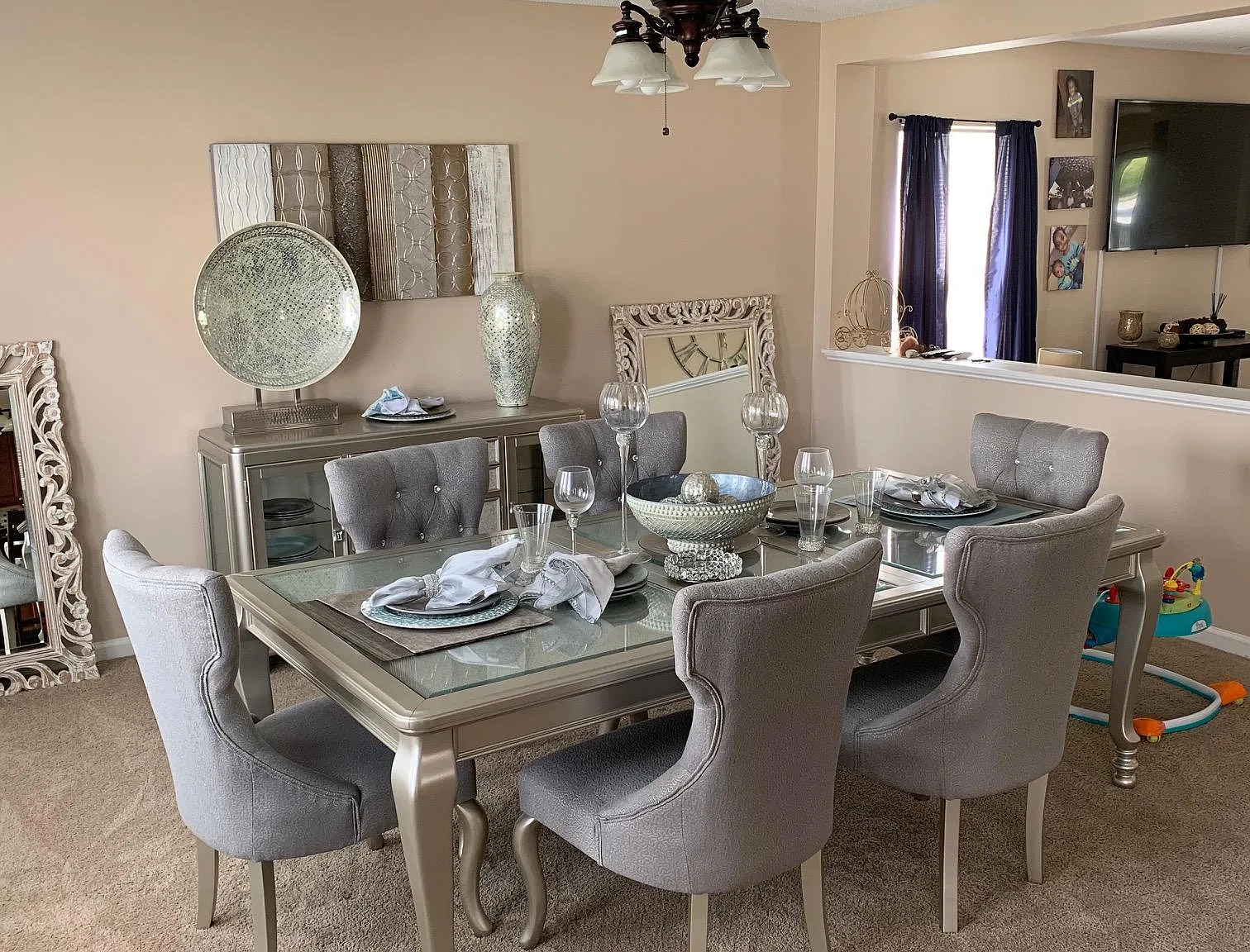 3 bed, 2.5 bath, 2304 sqft, $2,140 — Photo 1