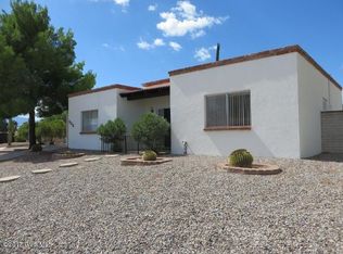 932 S Abrego Dr, Green Valley, AZ 85614