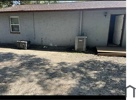 3 bed, 850 sqft, $1,600 — Photo 4