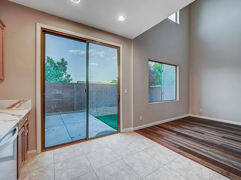 8224 Strawberry Spring St — Photo 13