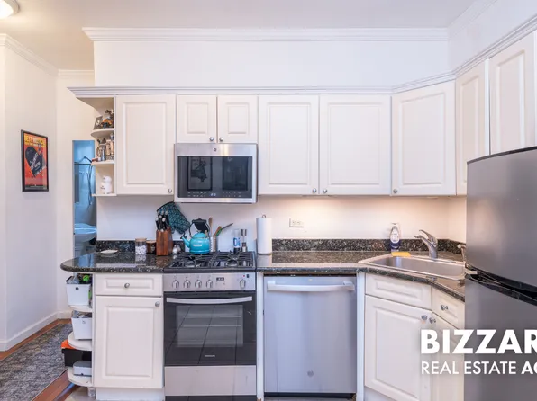 259 Bennett Avenue 2F image 2 of 10
