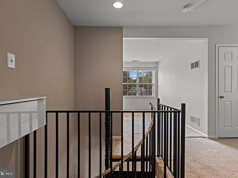312 Riverbirch Cir #802 — Photo 32