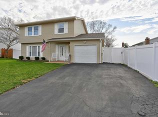 2419 Maytime Dr, Gambrills, MD 21054