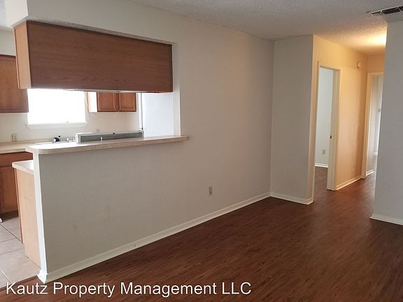 5th image of 506 Kings Way Dr