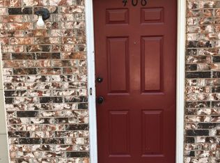 406 NE Highland Ln, Blue Springs, MO 64014