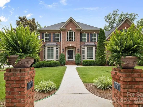 2063 Landry Ln, Rock Hill, SC 29732