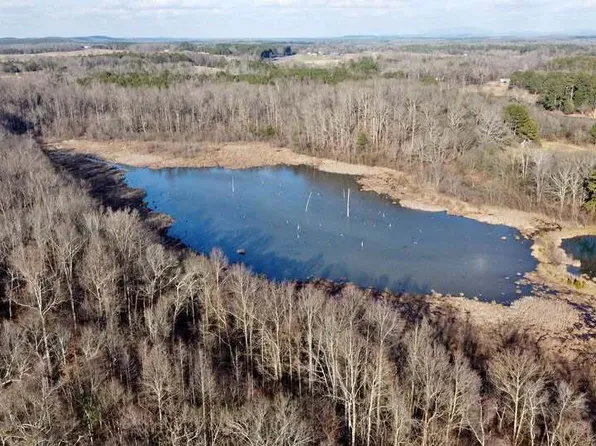 1759 Beaverdale Rd NE, Dalton, GA 30721