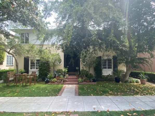 444 Smithwood Dr, Beverly Hills, CA 90212