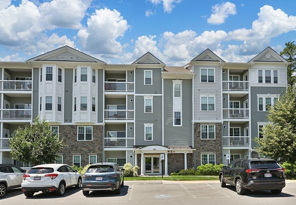 1st image of 220 Martins Lndg APT 102