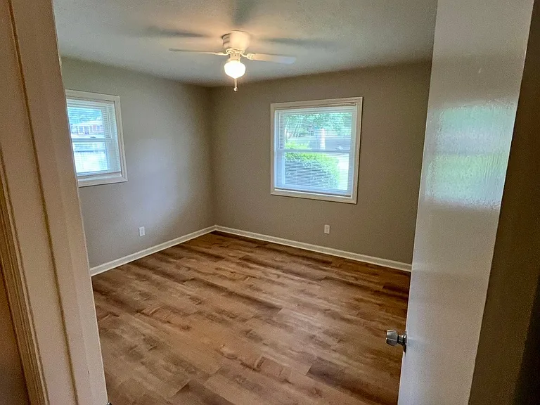 6328 Luna Dr — Photo 12