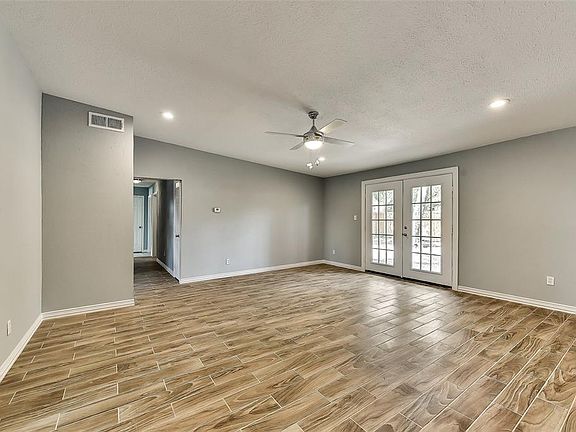 3rd image of 7025 Atha Dr