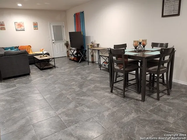 3 bed, 2.0 bath, 1487 sqft, $1,550 — Photo 4