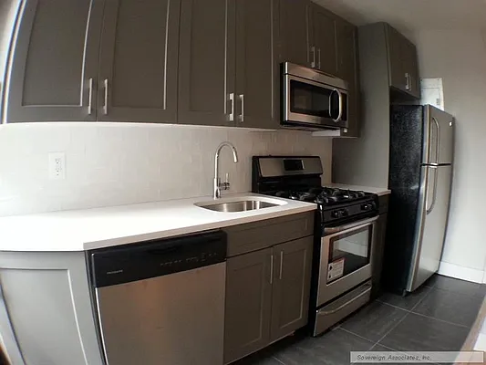 Rented by Sovereign Associates | media 15