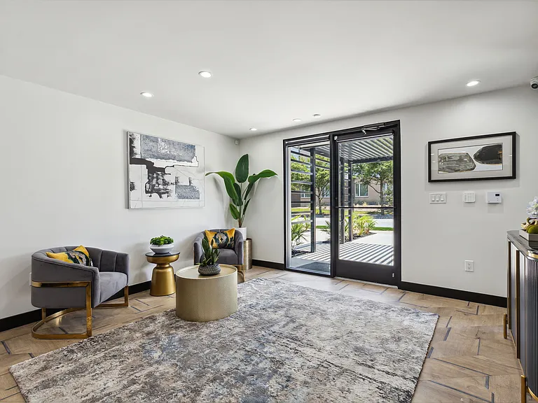 The Ace Apartments — Photo 6