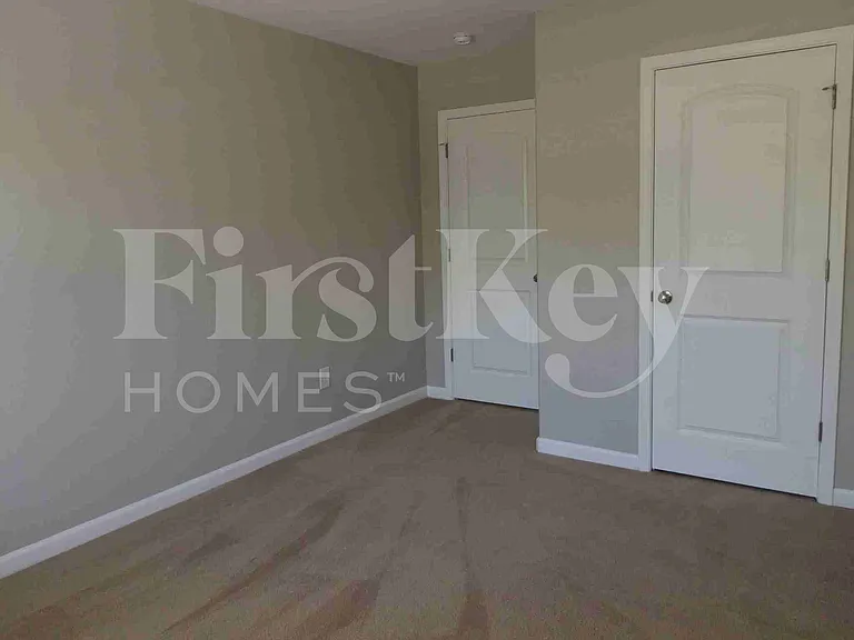 901 Leatherstone Ln — Photo 16