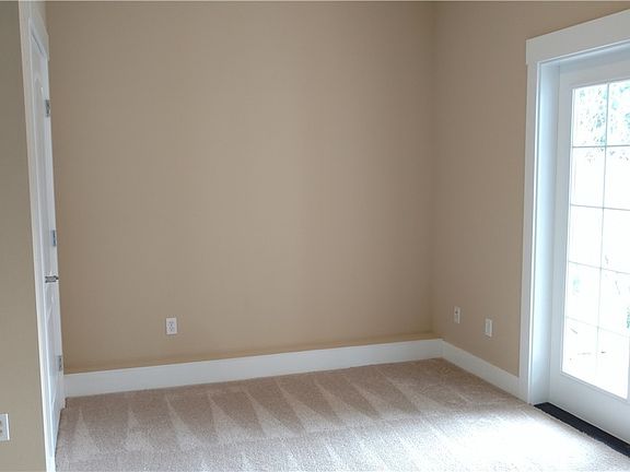 3rd image of 2206 22nd Avenue Ct NW