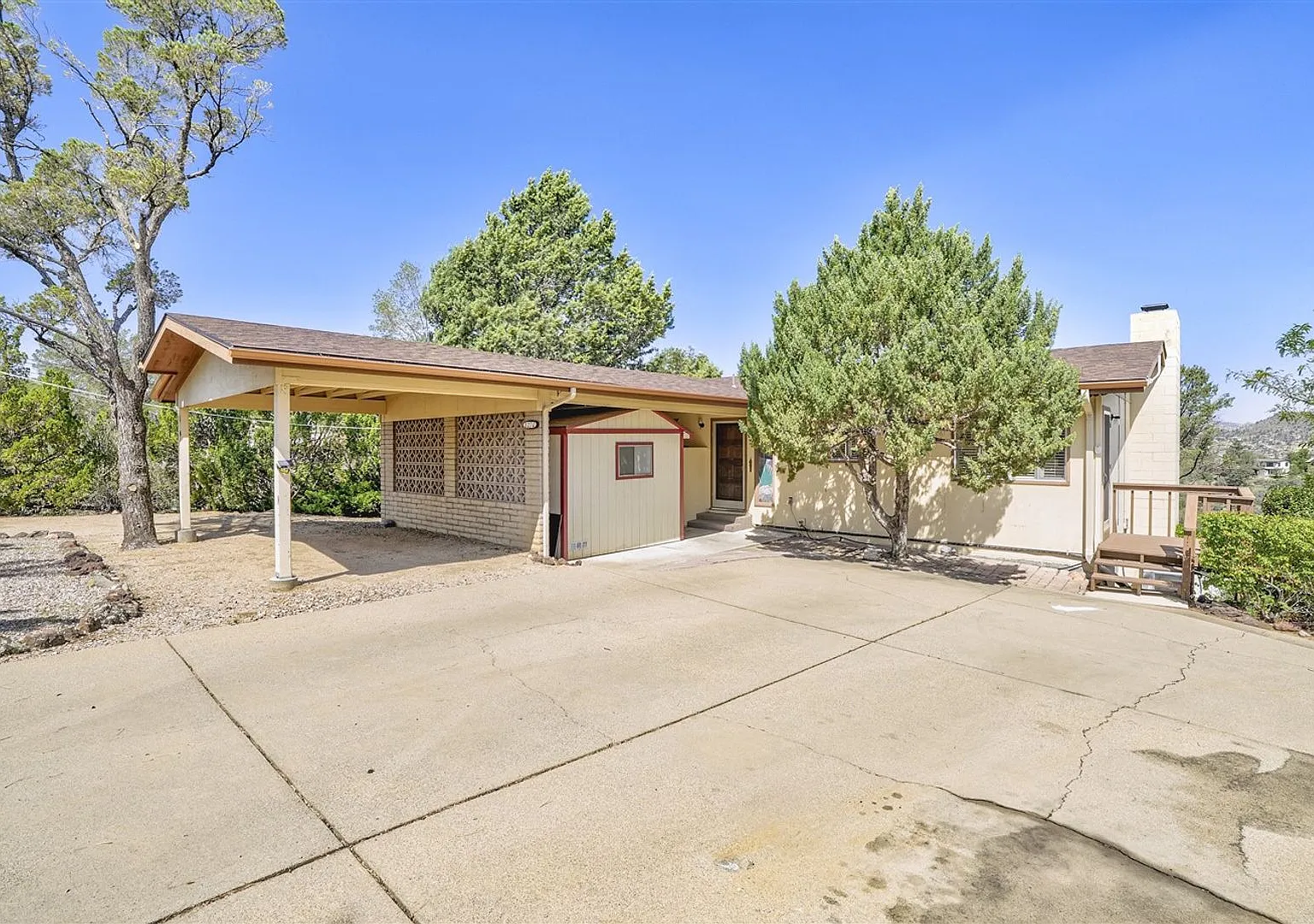 3 Bedroom, 2 Bath Home with Views in Prescott! — Photo 1