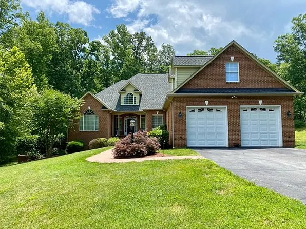 2042 Golf Course Rd, Halifax, VA 24558