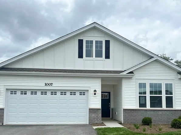 1007 Homerton Blvd, North Aurora, IL 60542