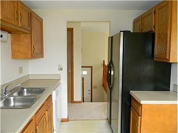 5th image of 8505 Grandview Dr