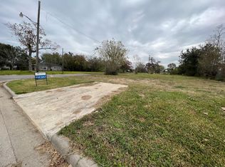 1048 18th St, Port Arthur, TX 77640