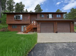 303 Mountain View Dr, Lead, SD 57754