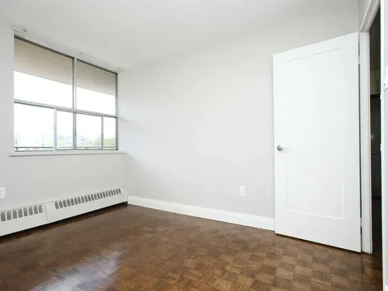 1251 King St W — Photo 45
