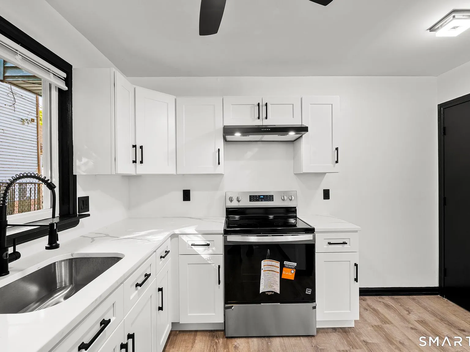 4 bed, 1.5 bath, 1224 sqft, $1,900 — Photo 3