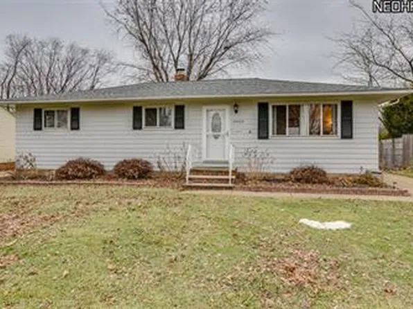 35465 Grovewood Dr, Eastlake, OH 44095
