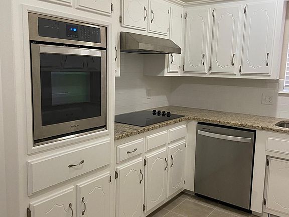 5th image of 901 Brett Dr