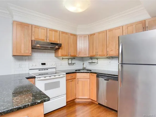 291 Hope St APT B5, Stamford, CT 06906