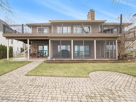 2nd image of 3727 Woodhams Ave