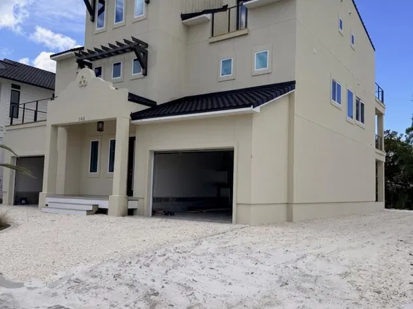 102 Dunes Dr, Mexico Beach, FL 32456