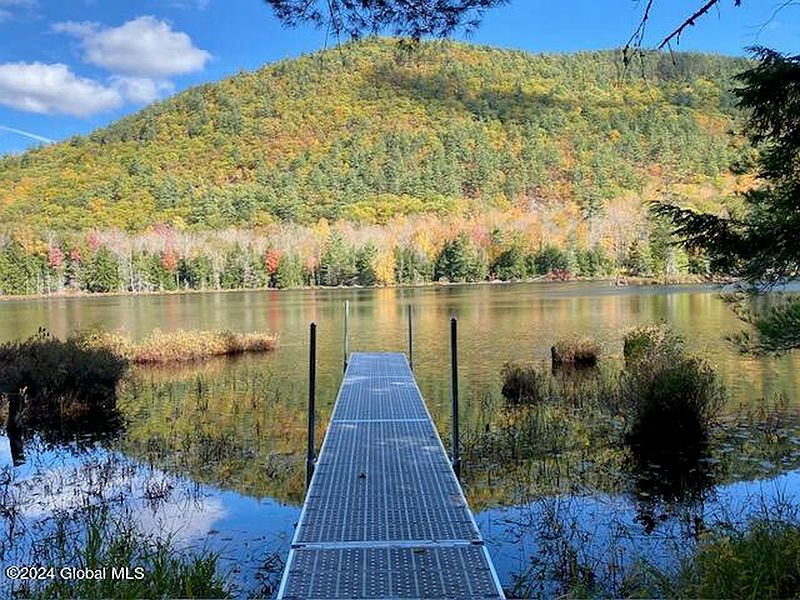 2nd image of 35 Mountain Path