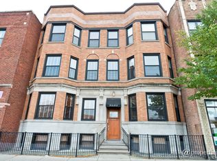 913 W Irving Park Rd UNIT 3, Chicago, IL 60613