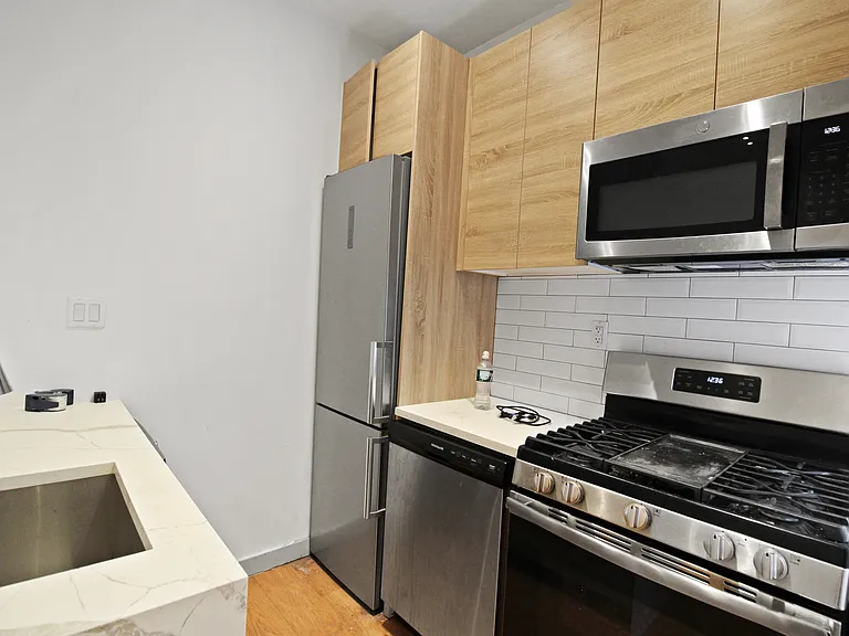 635 Sterling Pl #3B — Photo 9