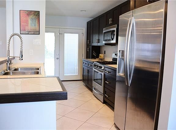 3rd image of 1608 Pasadena Ave