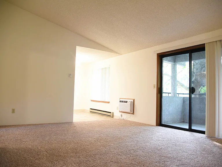Parc Grand Apartments — Photo 6