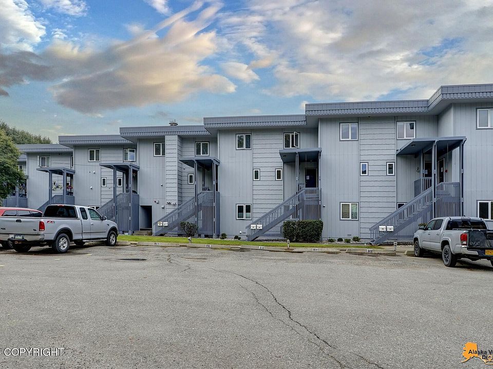 1st image of 830 O Pl #830