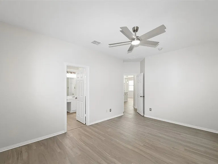 5712 Eureka Bnd — Photo 13