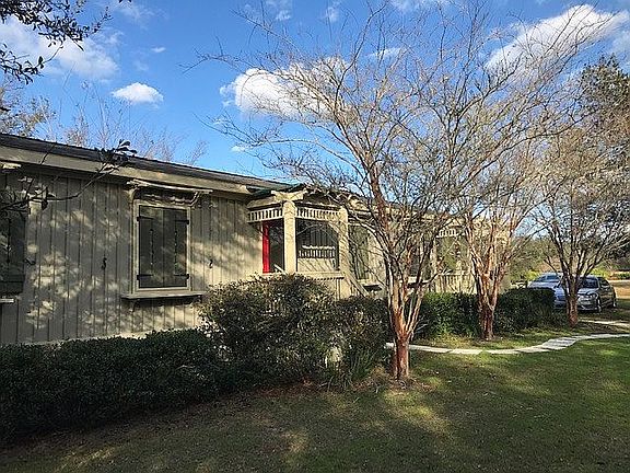 2nd image of 18825 SW 15th Ave