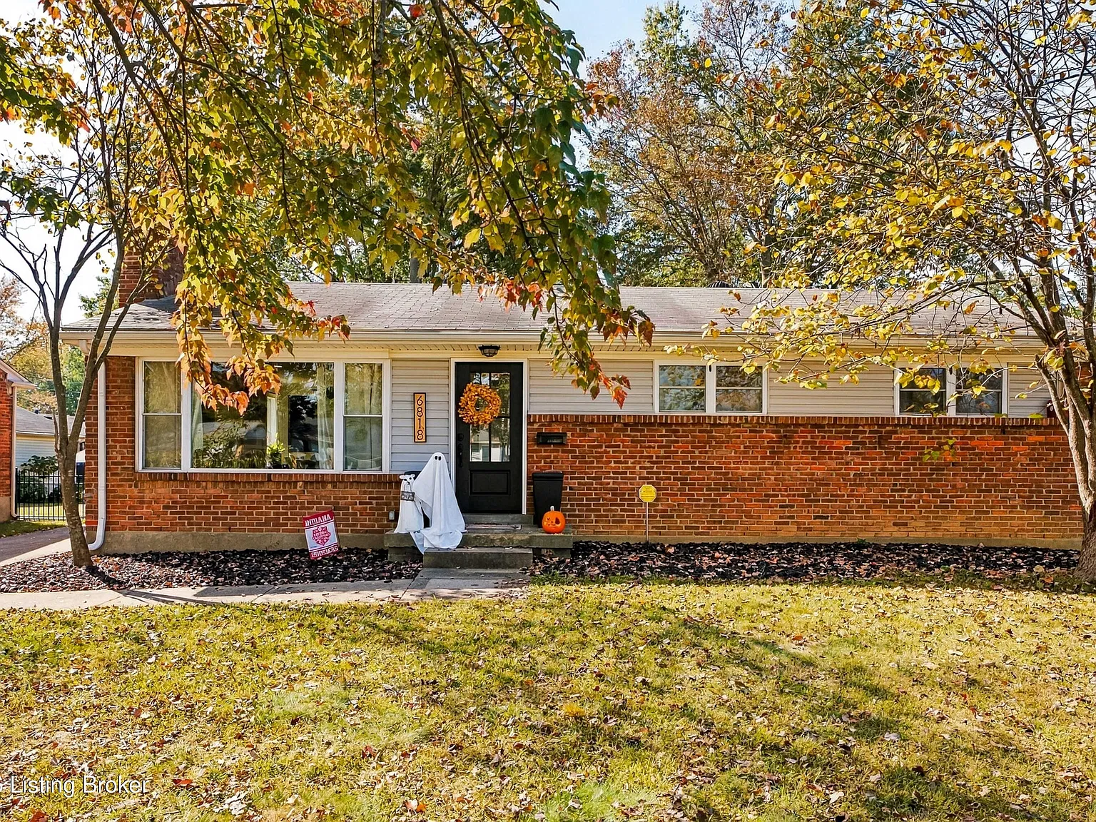 3 bed, 2.5 bath, 2405 sqft, $2,650 — Photo 2