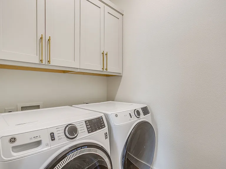 2705 Gordon Ave — Photo 27