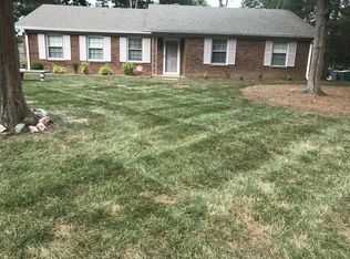 6316 Farmstead Dr, Charlotte, NC 28227