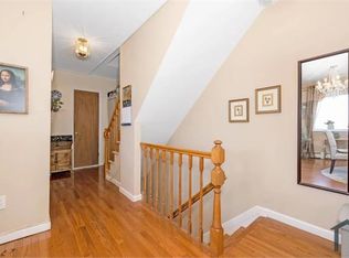 44 Dongan St #3, Staten Island, NY 10310