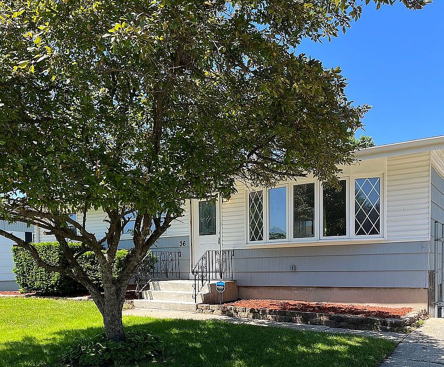 1st image of 36 Indianwood Dr